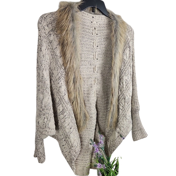 NWOT, Military Hippie, Taupe Open Wrap Cardigan, Faux Fir trim, lace up back, OS - Picture 2 of 5